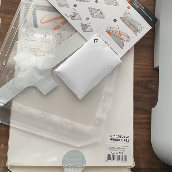 Spigen PaperTouch Tempered Glass Screen Protector for iPad Pro 11" M4 2024 - Picture 3 of 11